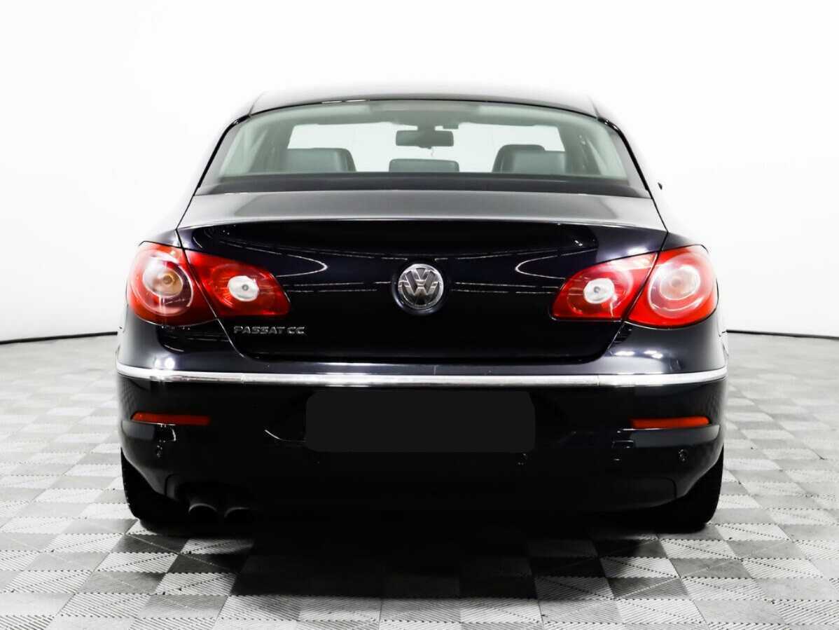 Volkswagen Passat CC с пробегом — 2011 год. Фото: #4