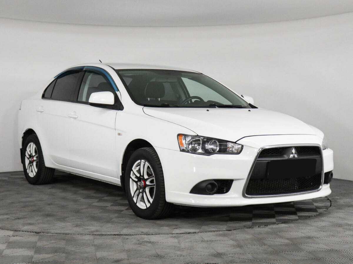 Mitsubishi Lancer с пробегом — 2011 год. Фото: #2