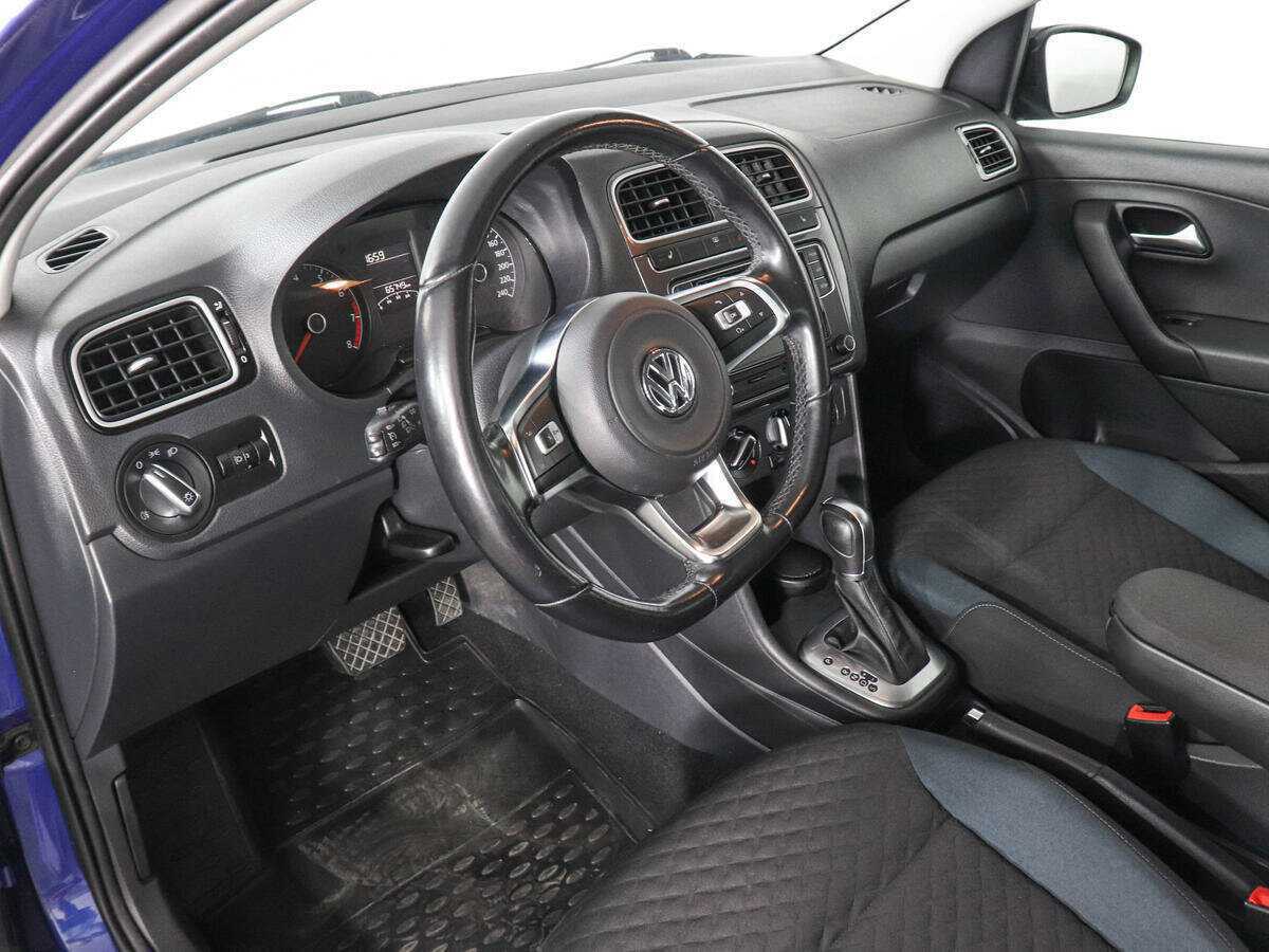 Volkswagen Polo с пробегом — 2019 год. Фото: #8