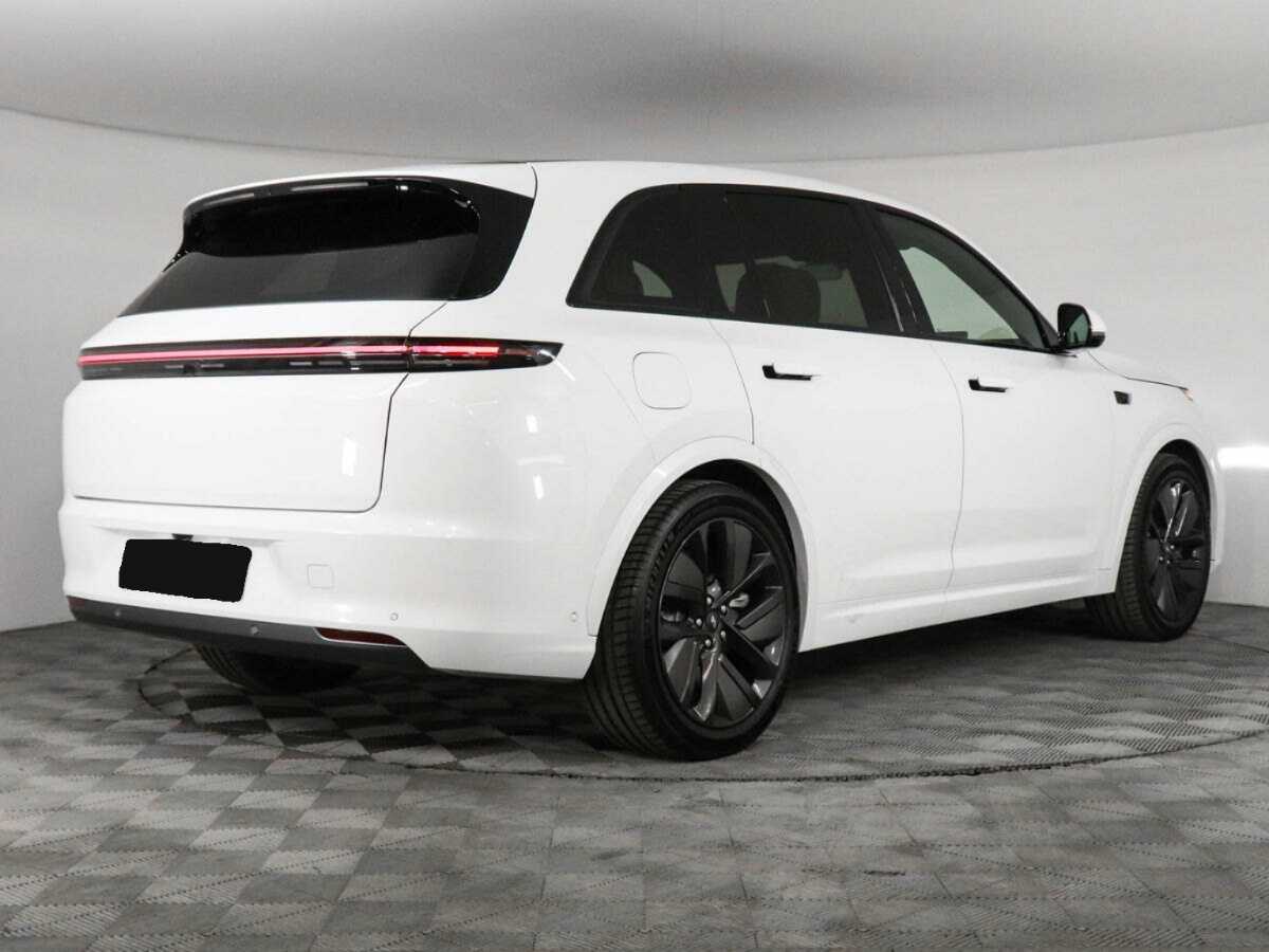 LiXiang L7 с пробегом — 2024 год. Фото: #4