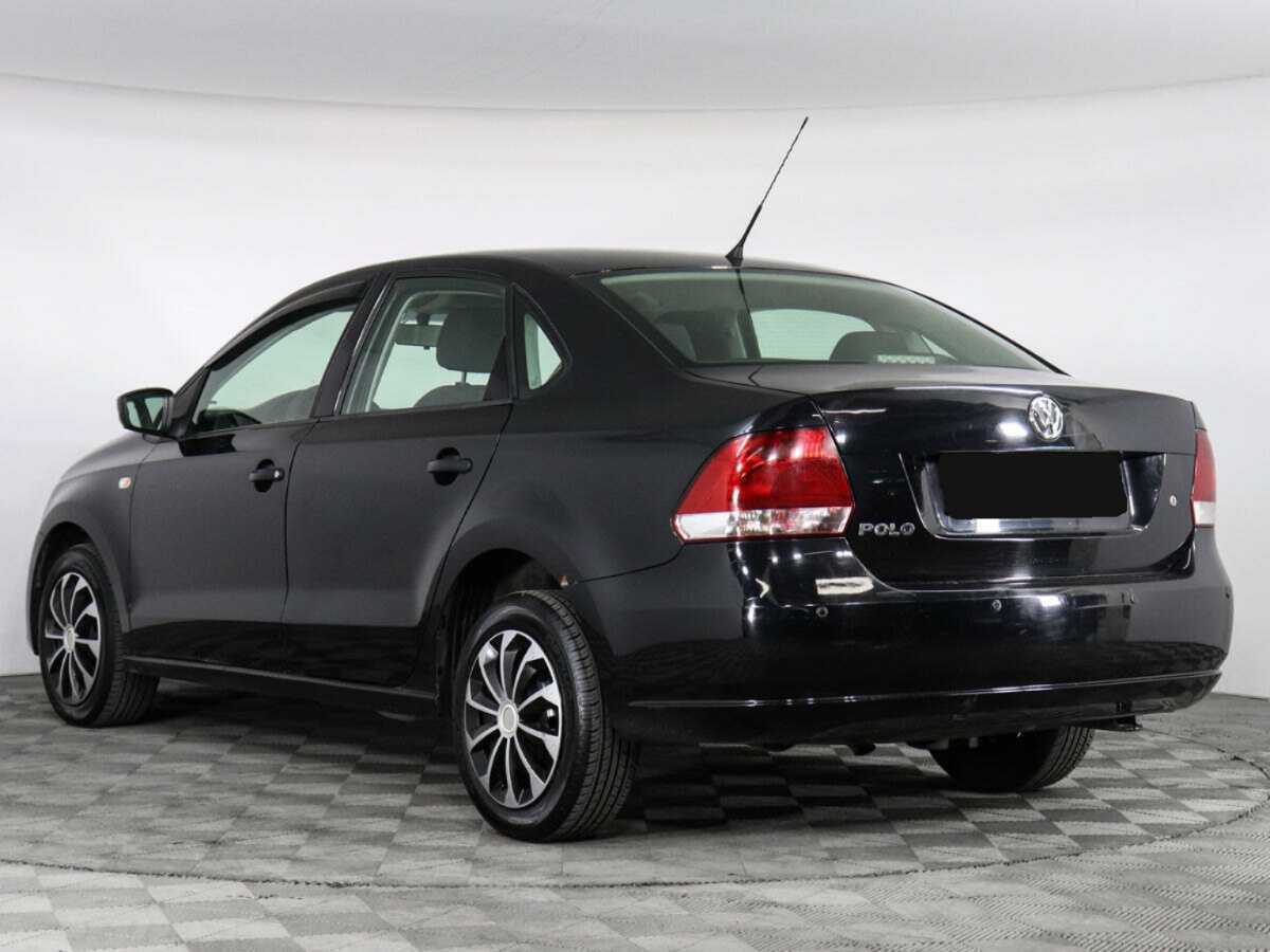 Volkswagen Polo с пробегом — 2011 год. Фото: #3