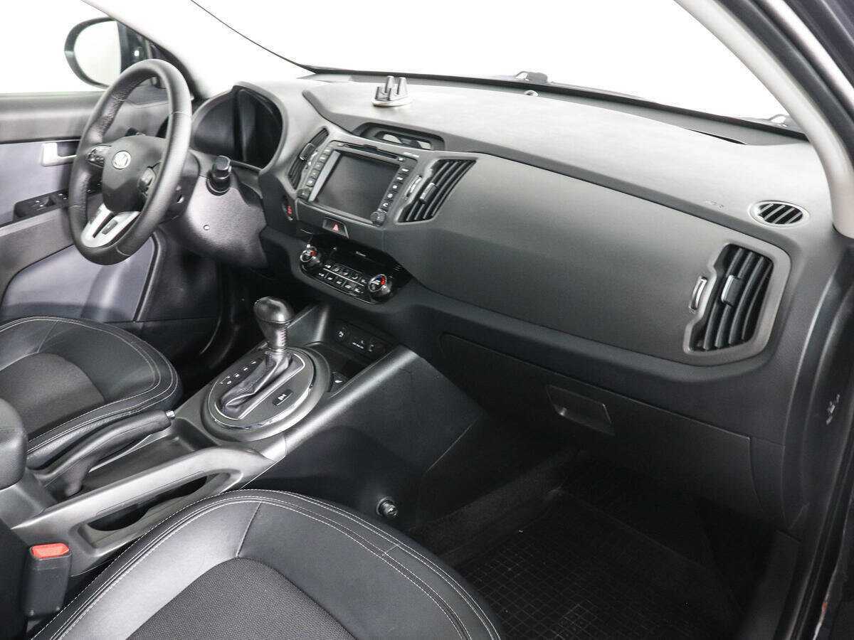 Kia Sportage с пробегом — 2011 год. Фото: #9