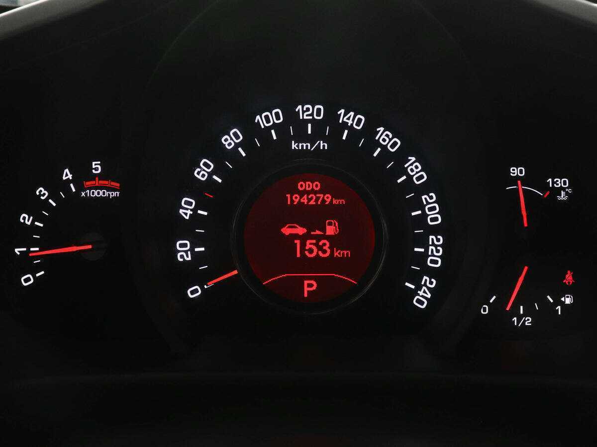 Kia Sportage с пробегом — 2011 год. Фото: #10