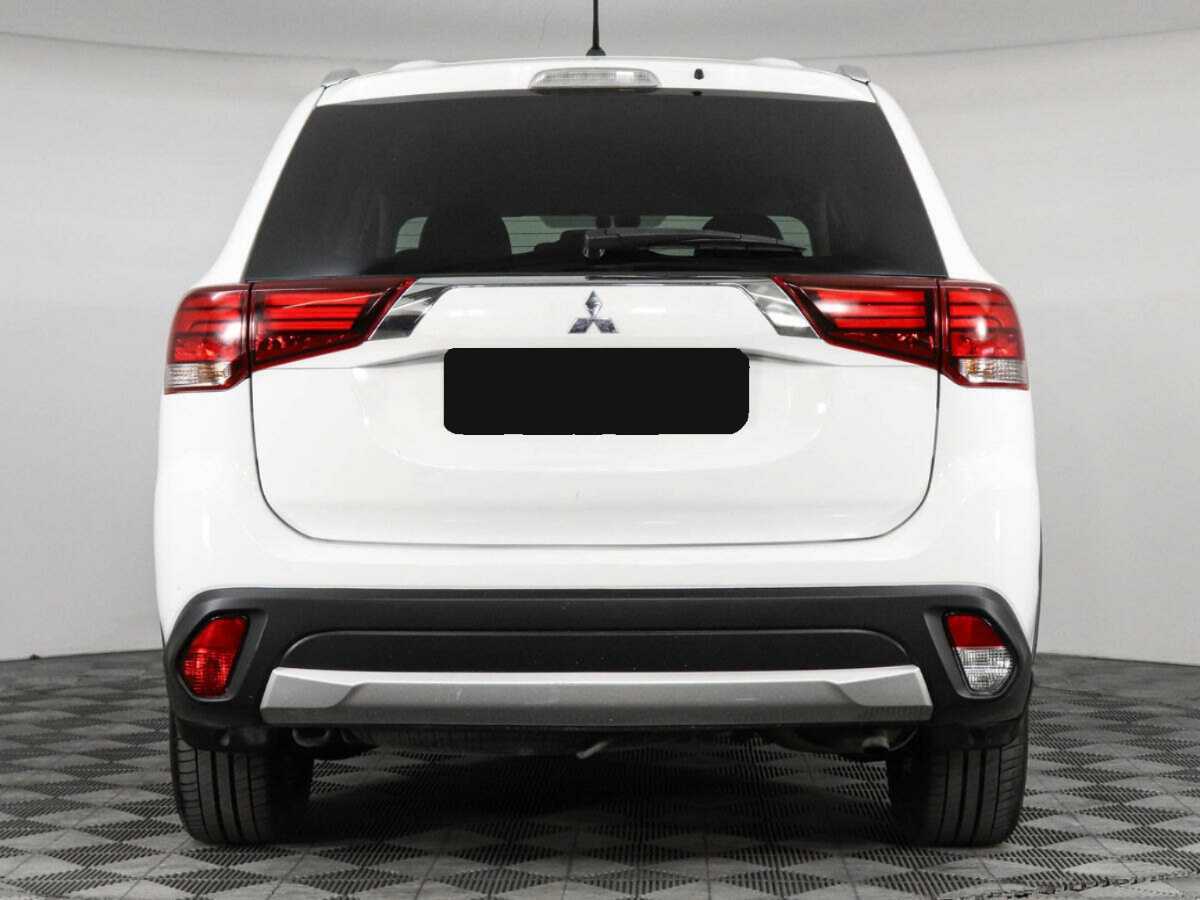 Mitsubishi Outlander с пробегом — 2015 год. Фото: #5