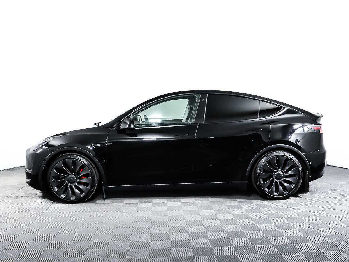 Tesla Model Y с пробегом — 2021 год. Фото: #7