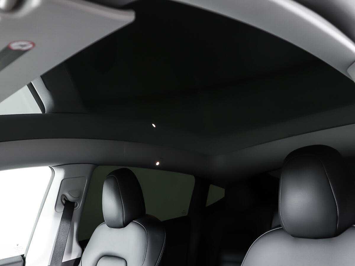 Tesla Model Y с пробегом — 2021 год. Фото: #20