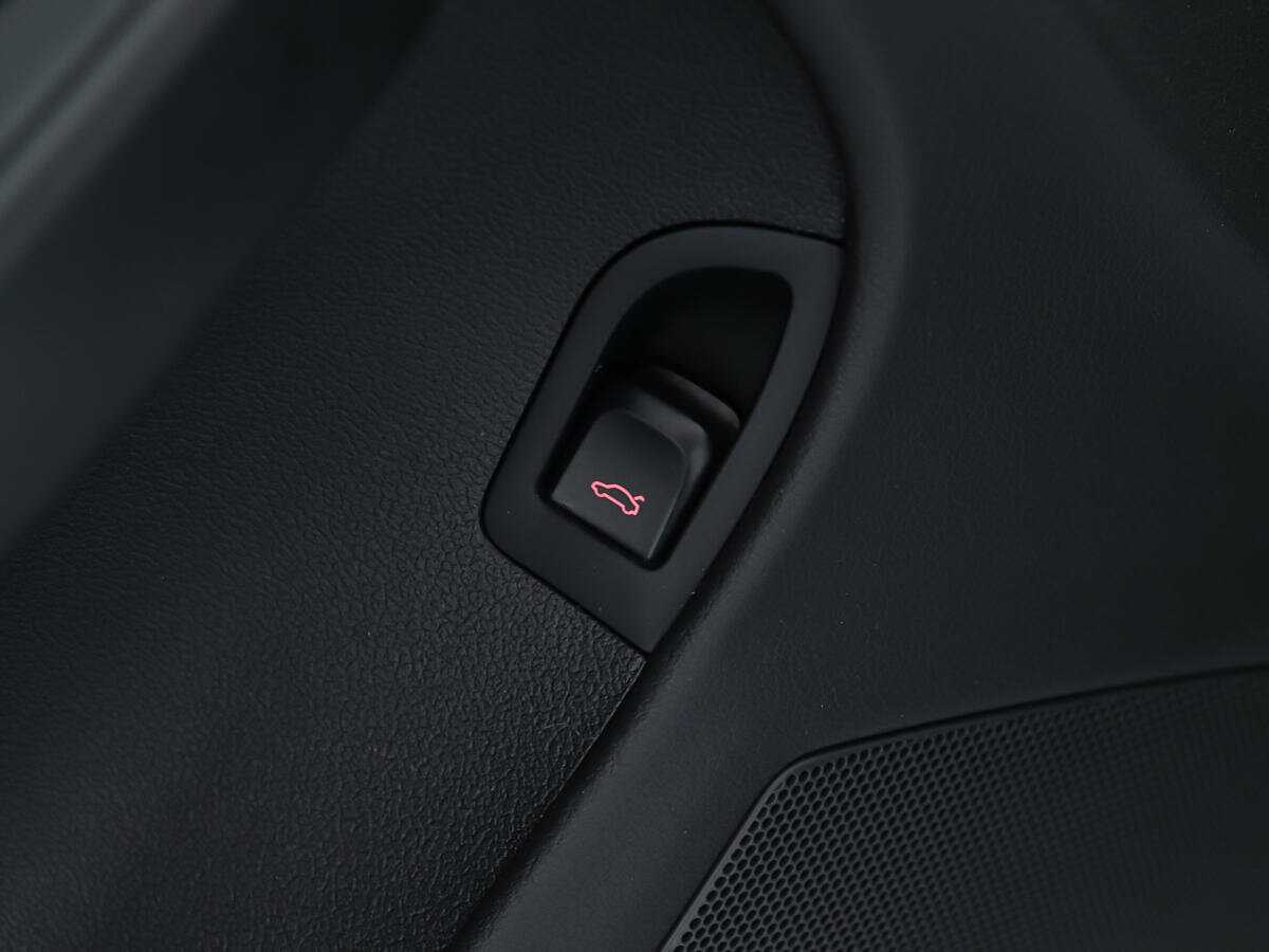 Audi A4 с пробегом — 2011 год. Фото: #17