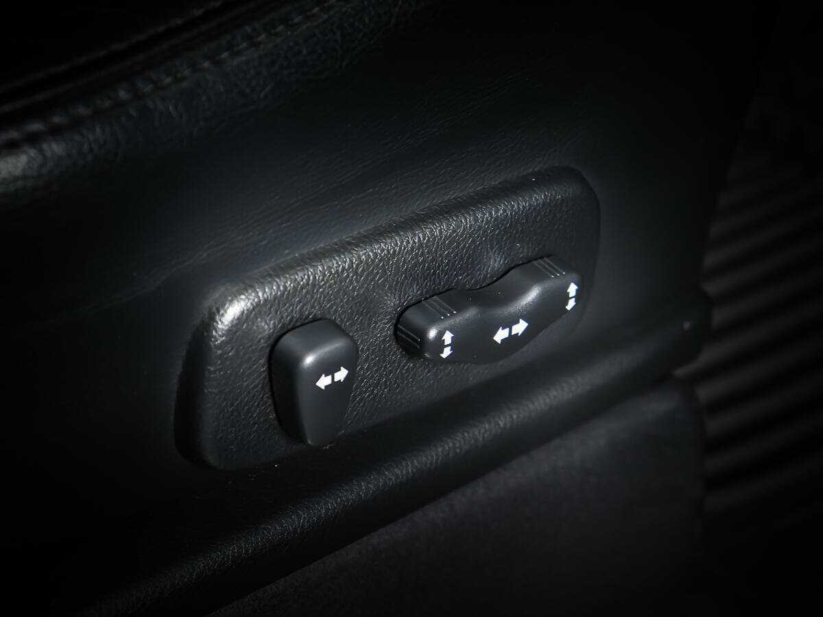 Infiniti QX56 с пробегом — 2008 год. Фото: #14