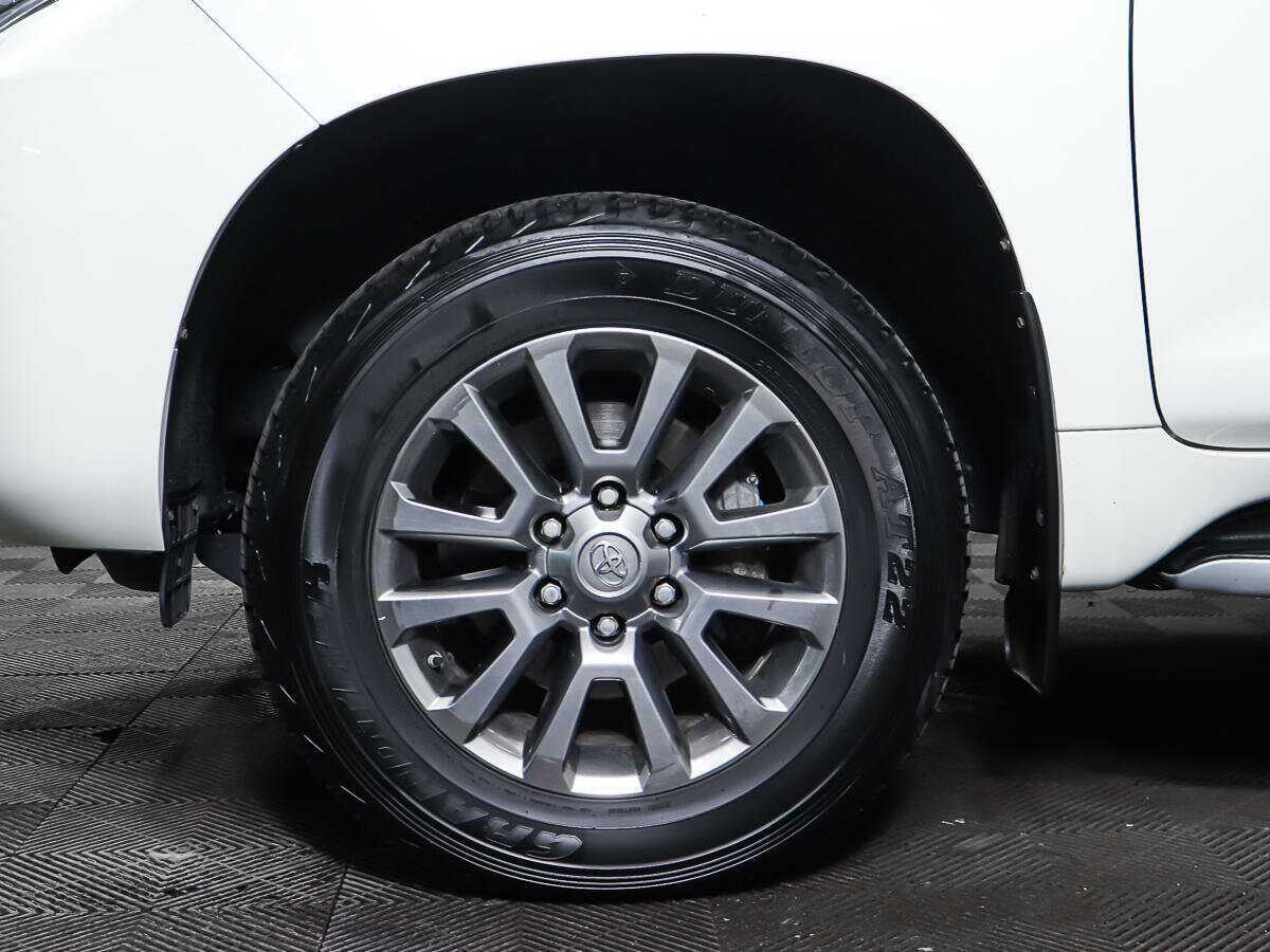 Toyota Land Cruiser Prado с пробегом — 2020 год. Фото: #22