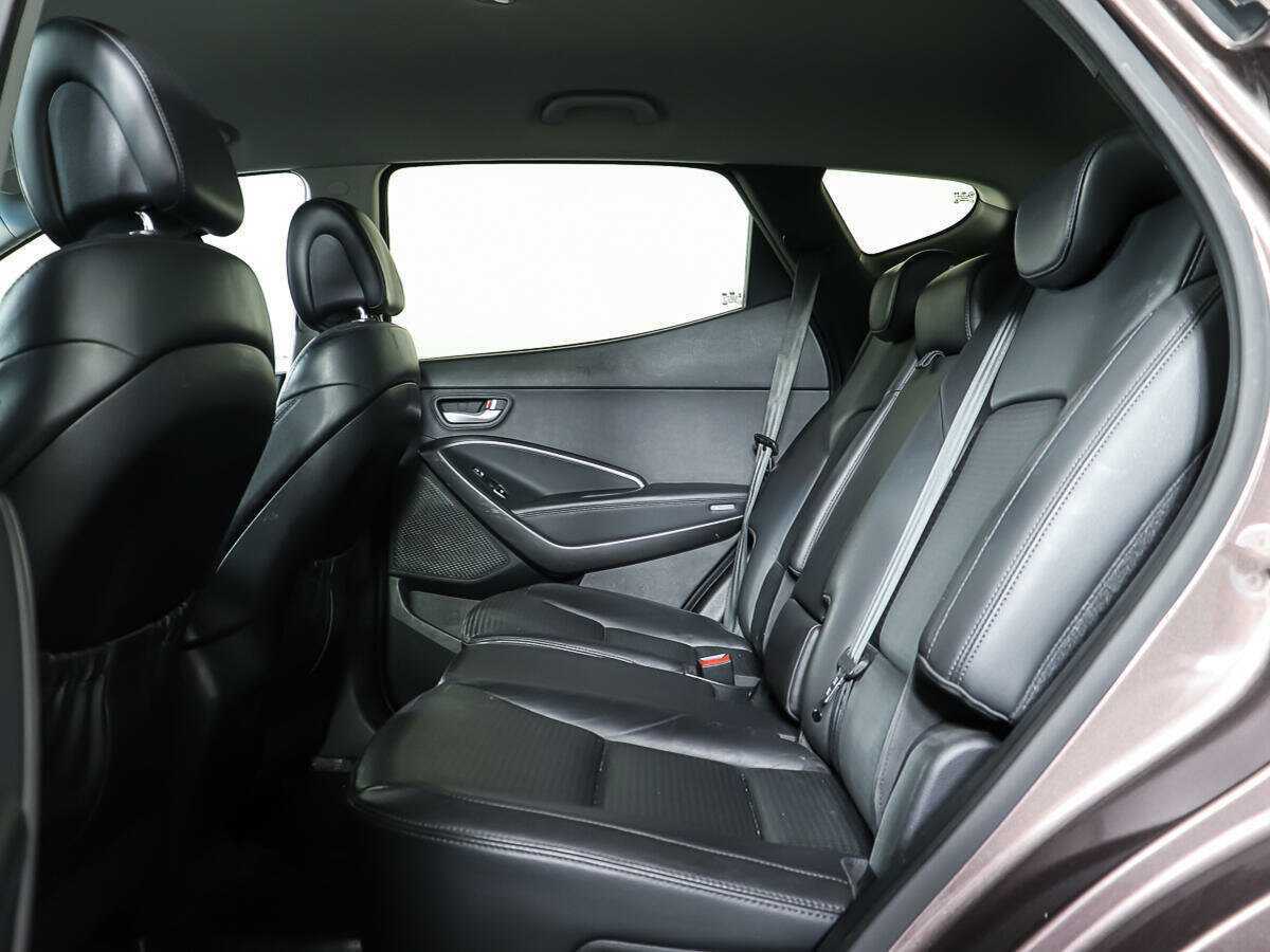 Hyundai Santa Fe с пробегом — 2013 год. Фото: #9