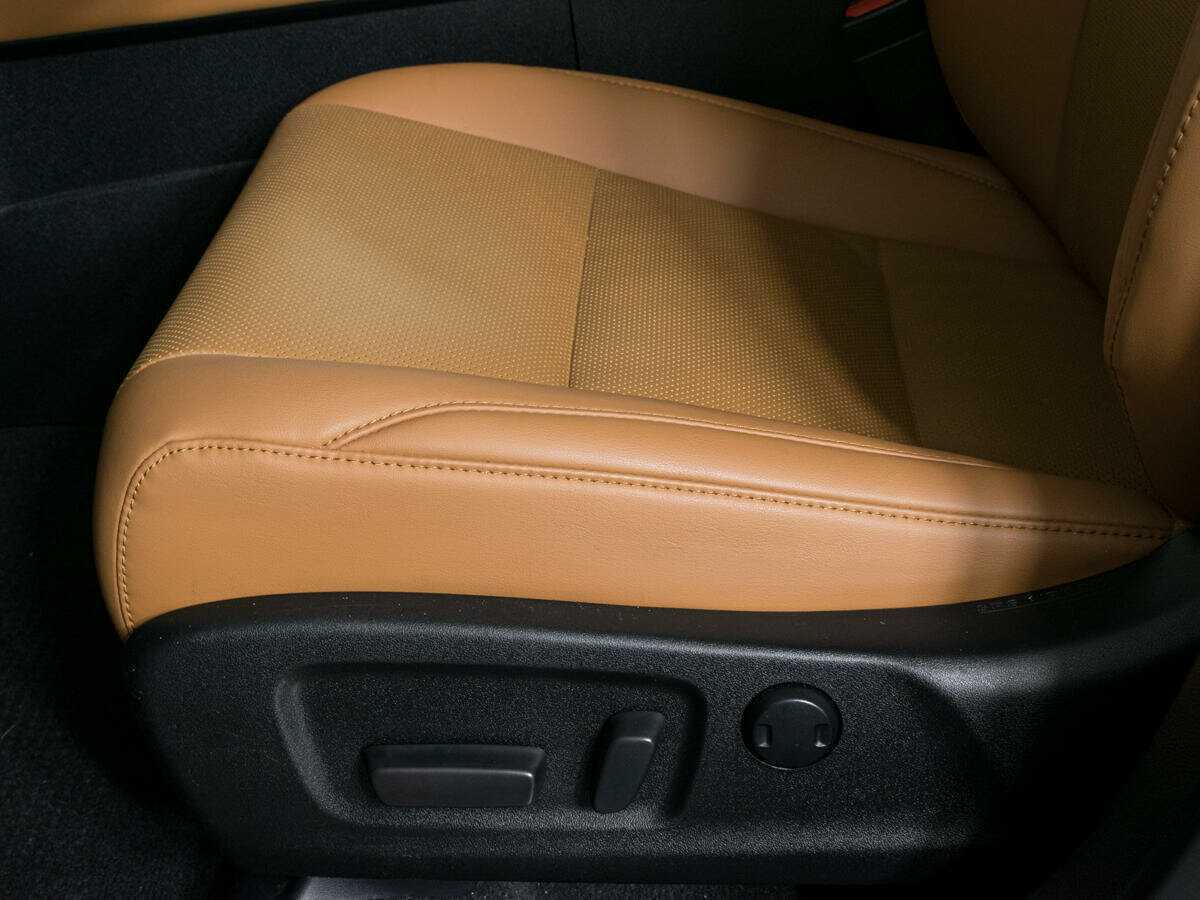 Lexus RX с пробегом — 2021 год. Фото: #18