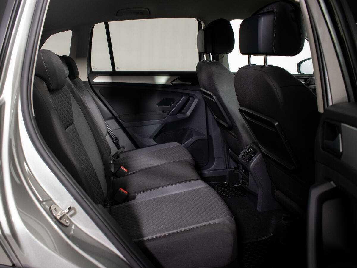 Volkswagen Tiguan с пробегом — 2020 год. Фото: #7