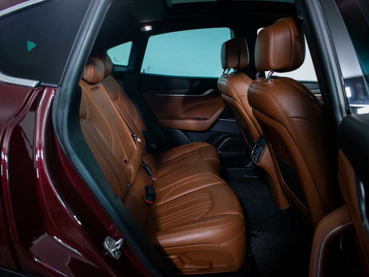 Maserati Levante с пробегом — 2016 год. Фото: #7