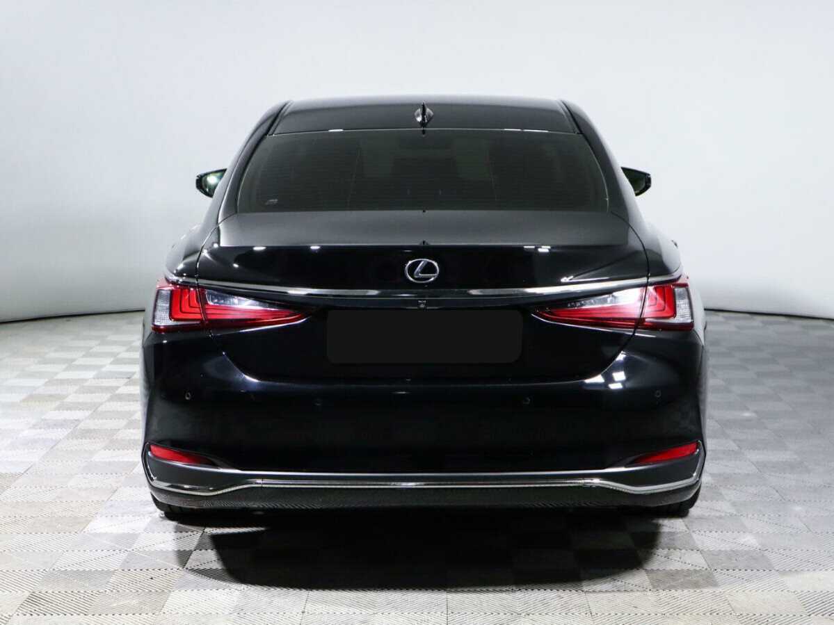 Lexus ES с пробегом — 2021 год. Фото: #4