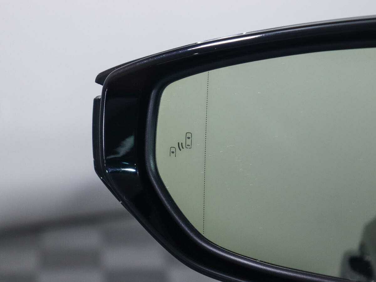 Lexus ES с пробегом — 2021 год. Фото: #16