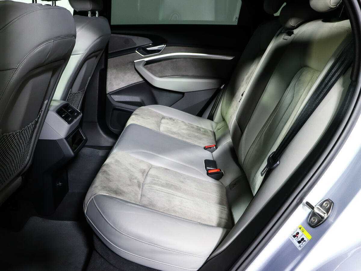 Audi e-tron Sportback с пробегом — 2020 год. Фото: #7