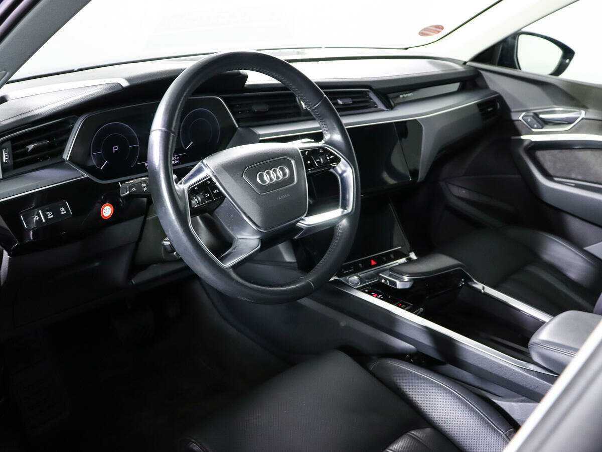 Audi e-tron с пробегом — 2019 год. Фото: #11