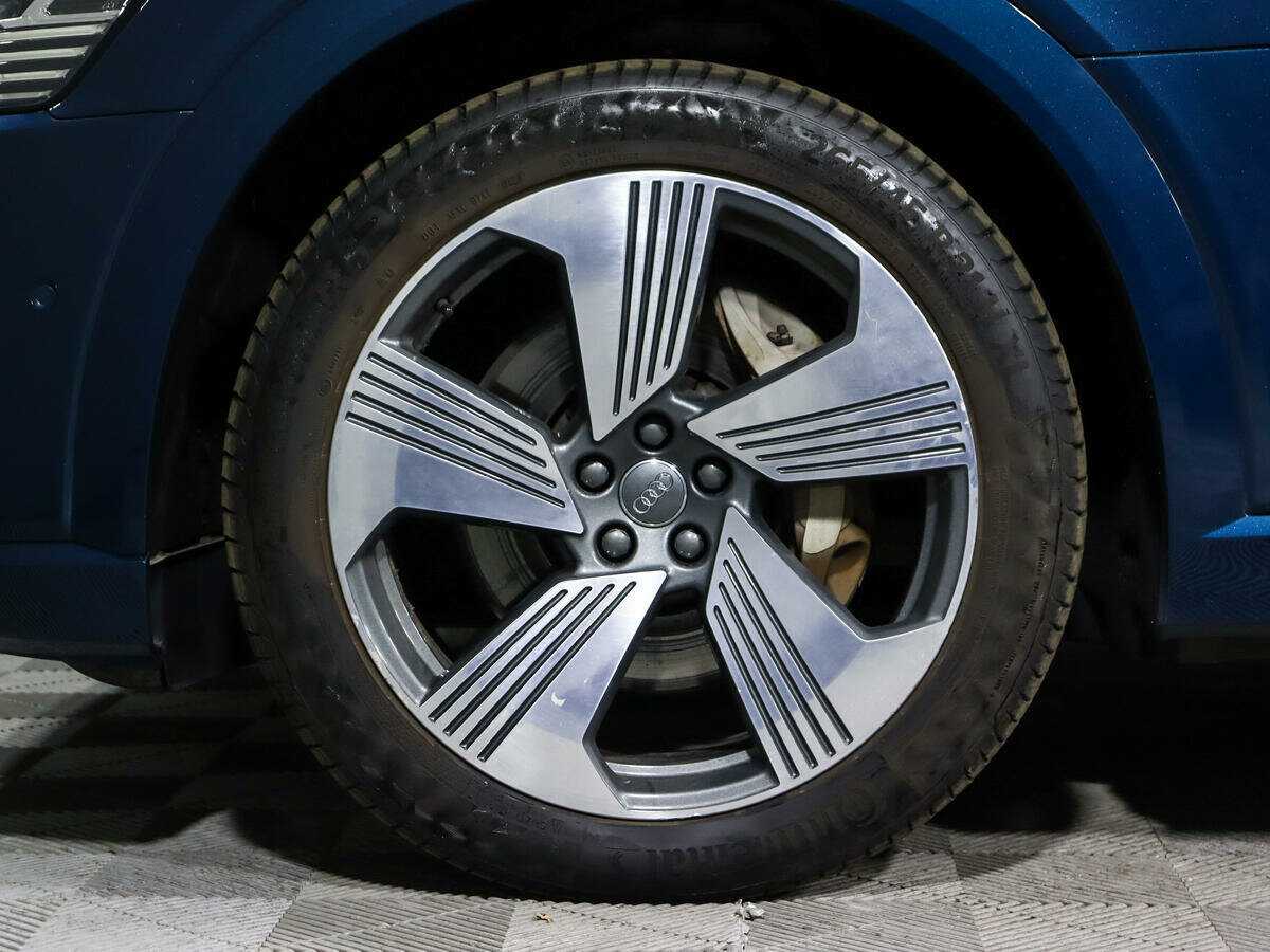 Audi e-tron с пробегом — 2019 год. Фото: #12