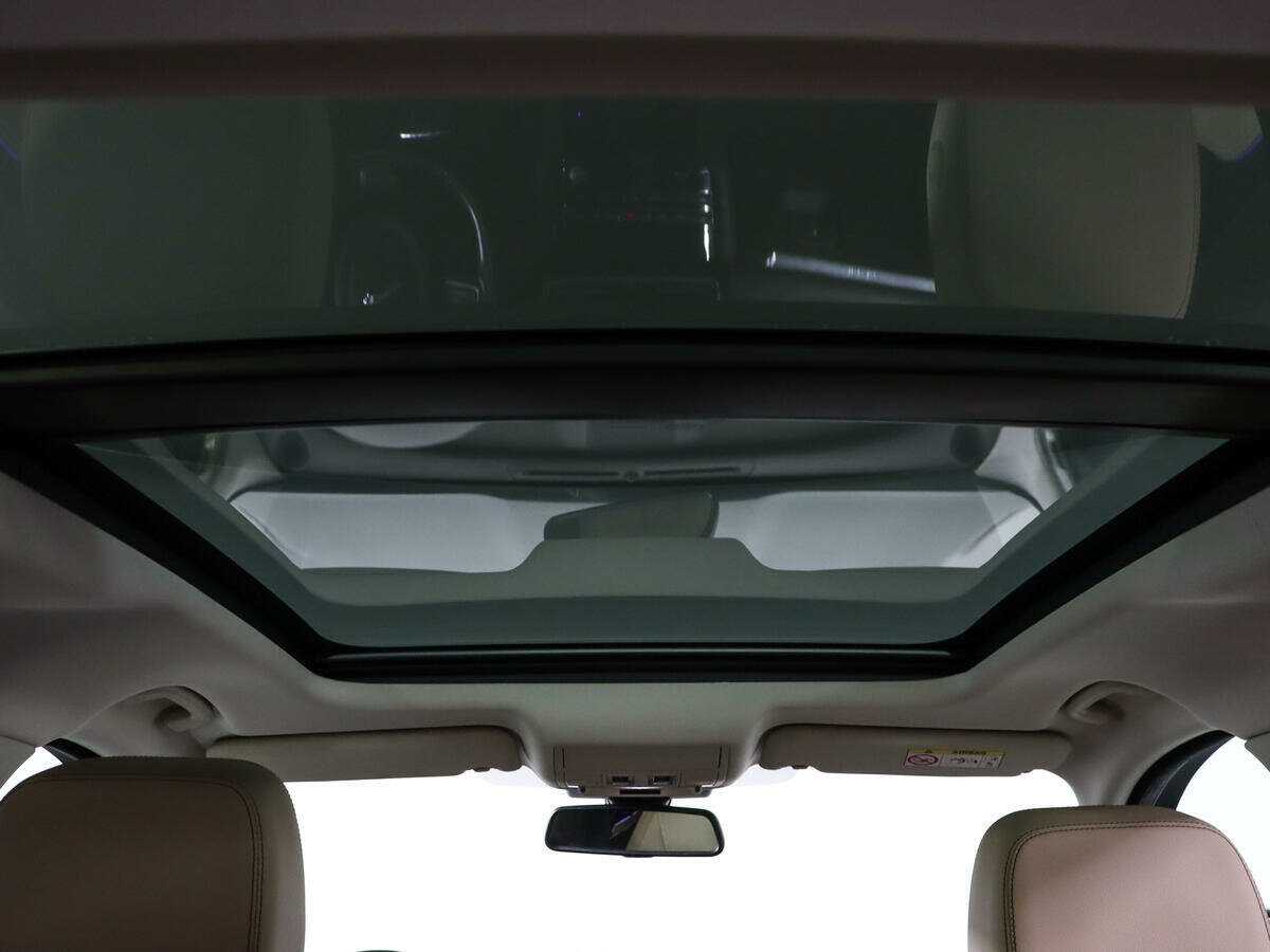 Jaguar F-Pace с пробегом — 2016 год. Фото: #17