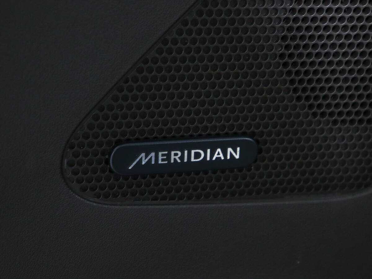 Jaguar F-Pace с пробегом — 2016 год. Фото: #21