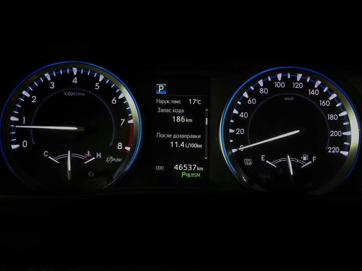 Toyota Highlander с пробегом — 2017 год. Фото: #8