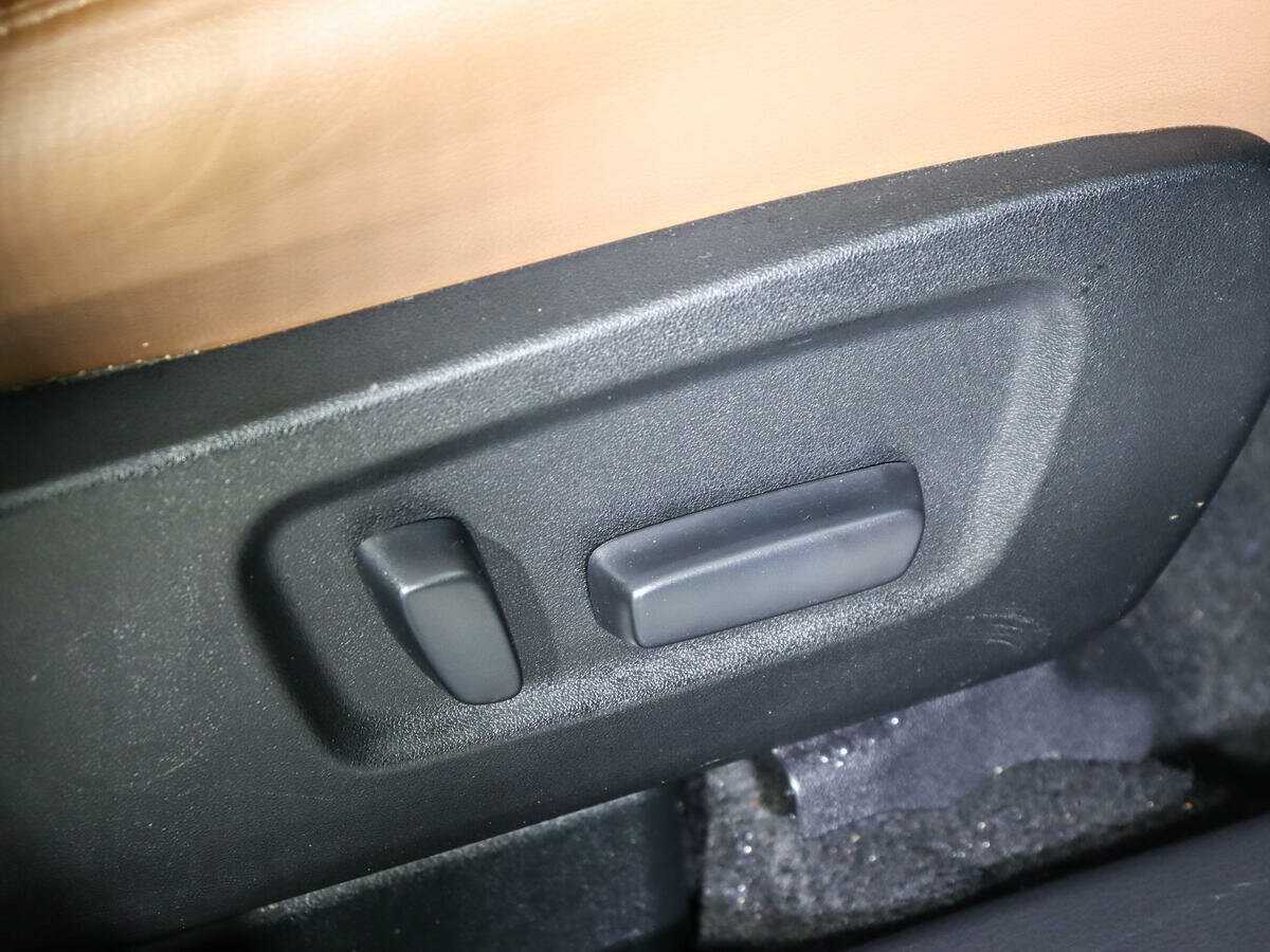 Toyota Highlander с пробегом — 2017 год. Фото: #12