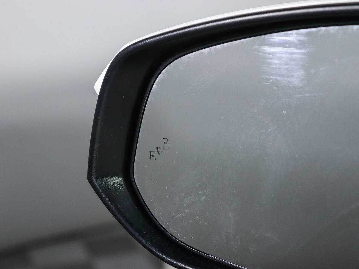 Toyota Highlander с пробегом — 2017 год. Фото: #14