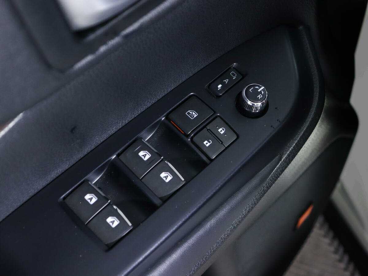 Toyota Highlander с пробегом — 2017 год. Фото: #15