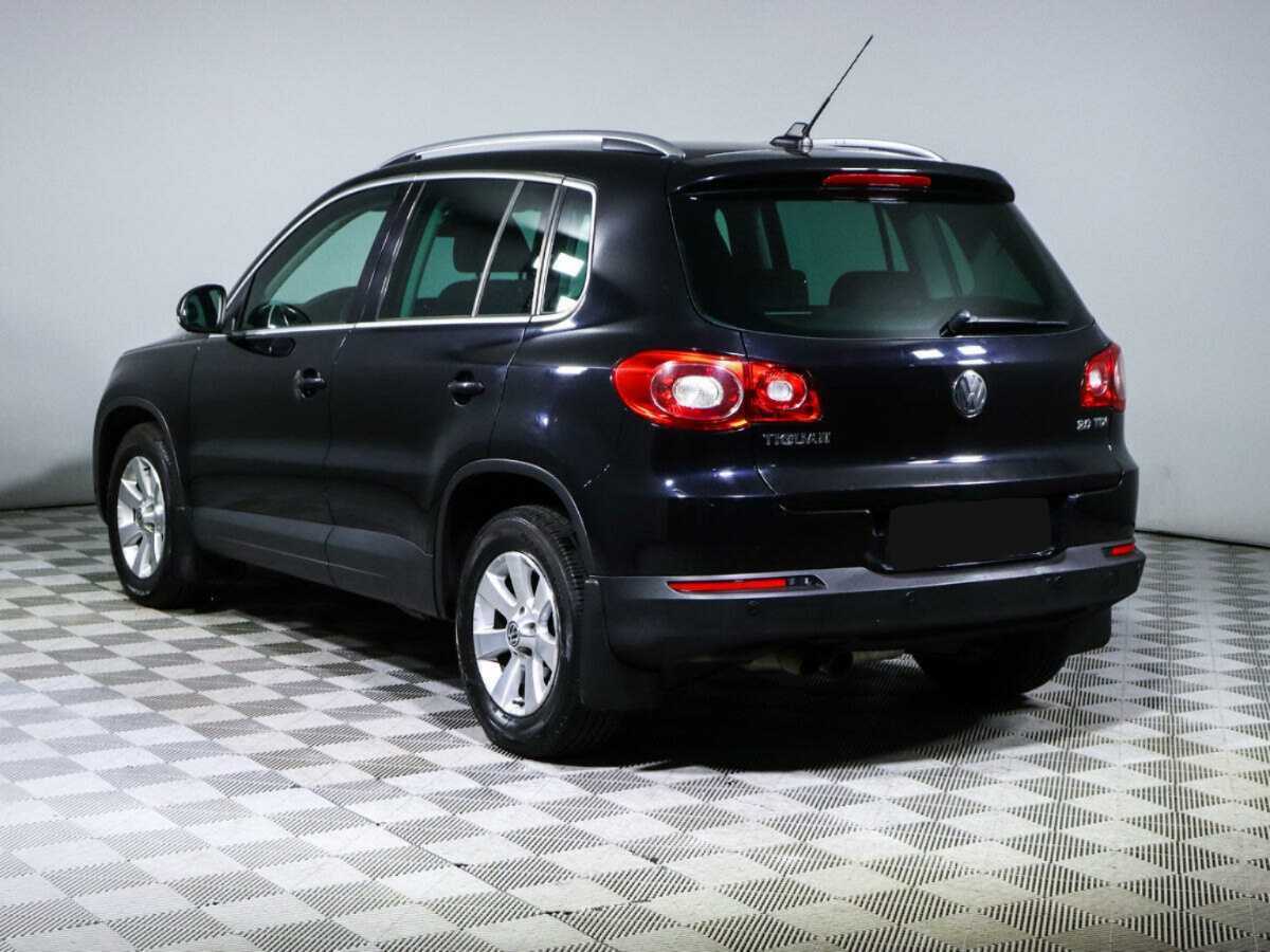 Volkswagen Tiguan с пробегом — 2010 год. Фото: #5