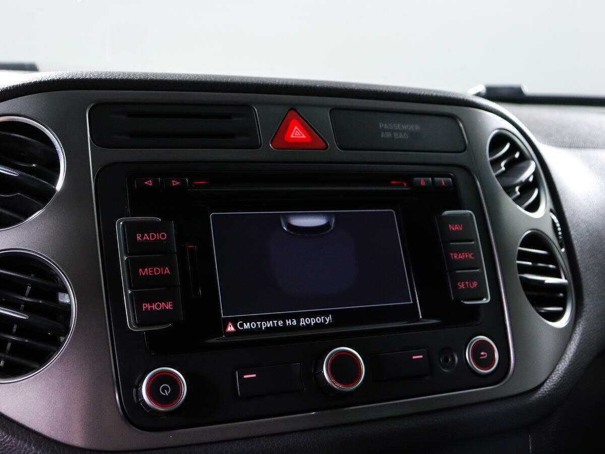 Volkswagen Tiguan с пробегом — 2010 год. Фото: #13