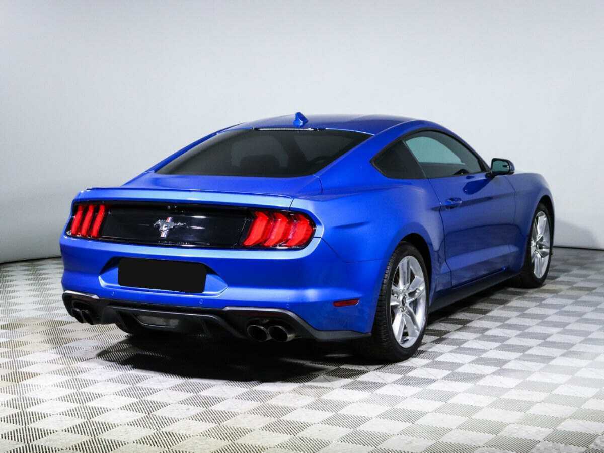 Ford Mustang с пробегом — 2020 год. Фото: #3