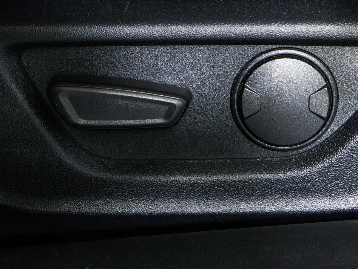 Ford Mustang с пробегом — 2020 год. Фото: #15