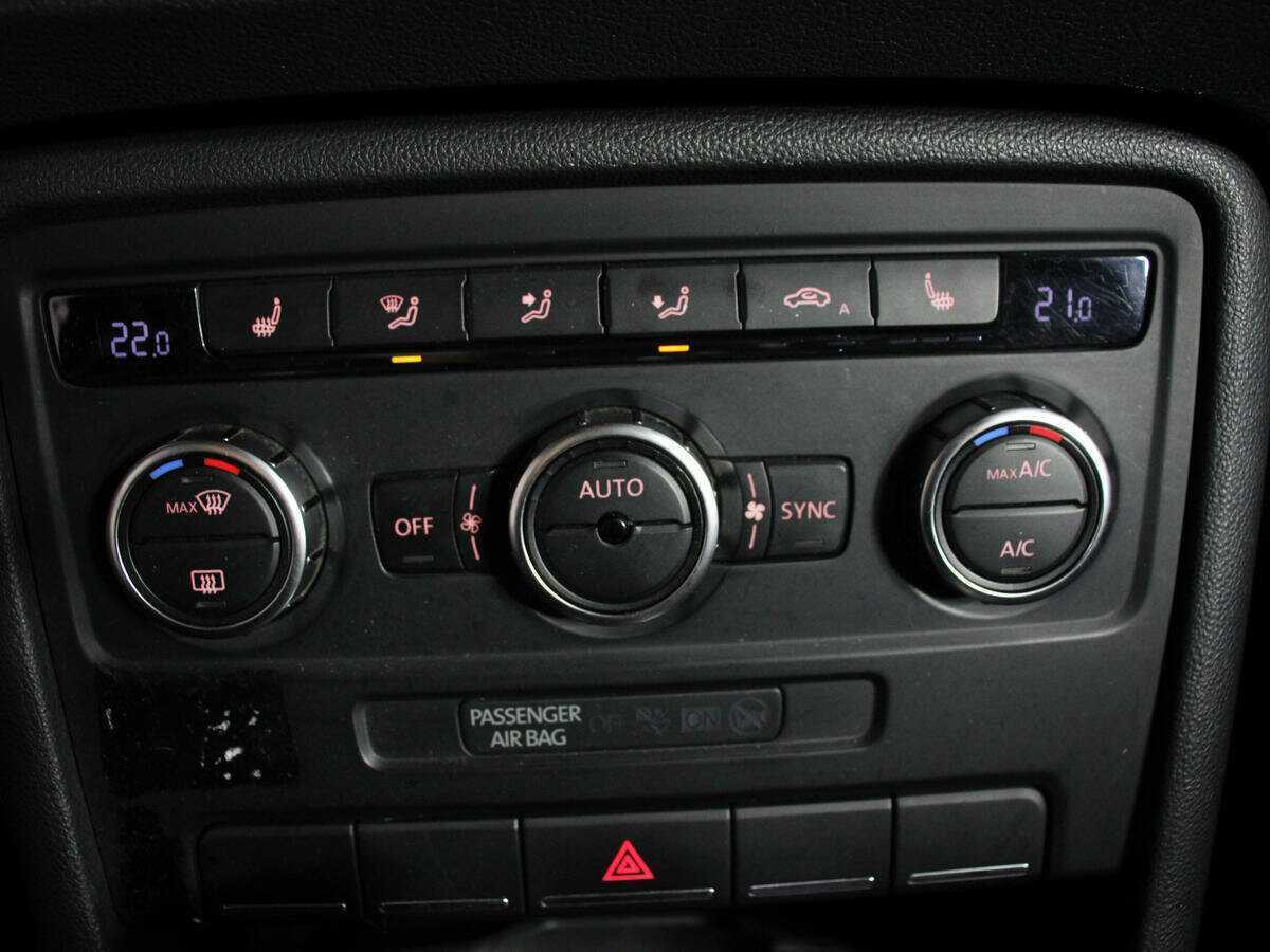 Volkswagen Beetle с пробегом — 2014 год. Фото: #15