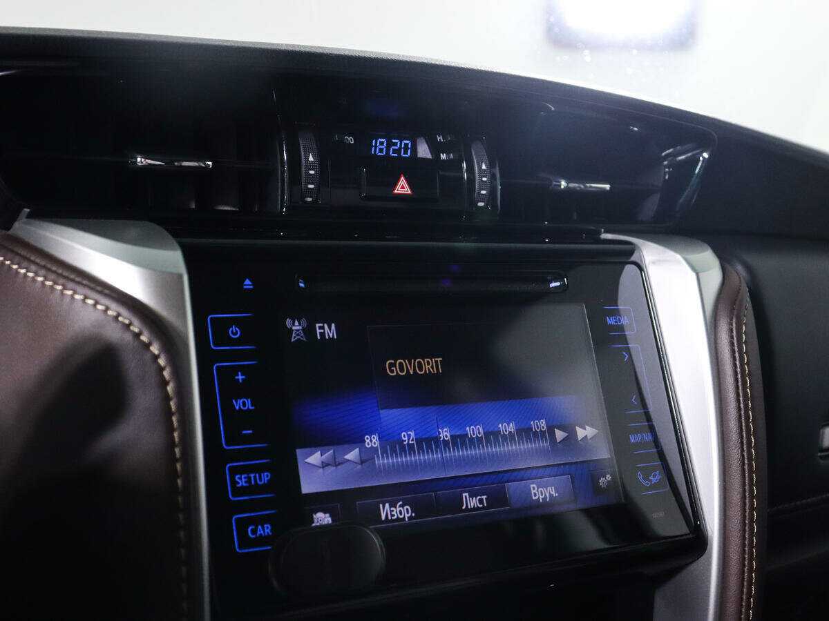 Toyota Fortuner с пробегом — 2017 год. Фото: #14