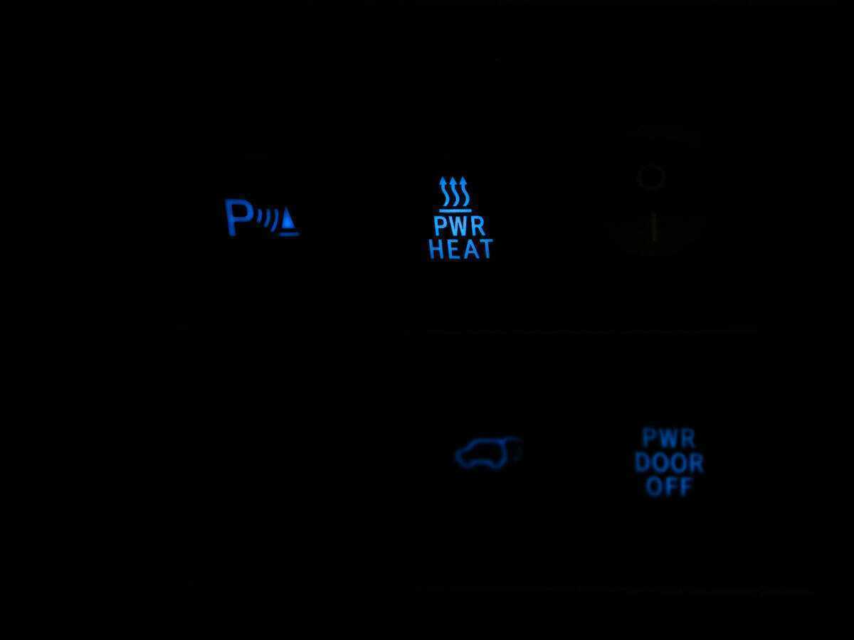 Toyota Fortuner с пробегом — 2017 год. Фото: #20