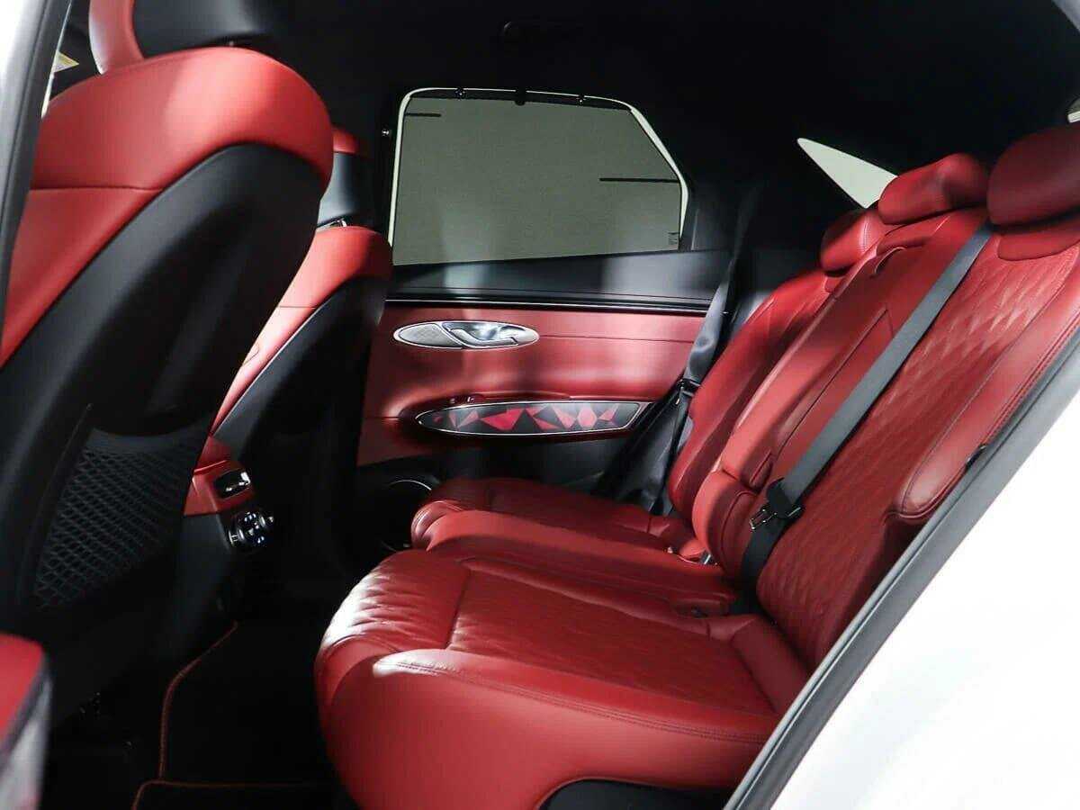 Genesis GV70 с пробегом — 2021 год. Фото: #12