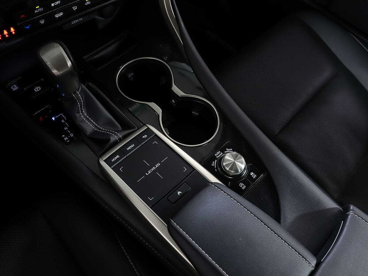 Lexus RX с пробегом — 2021 год. Фото: #14