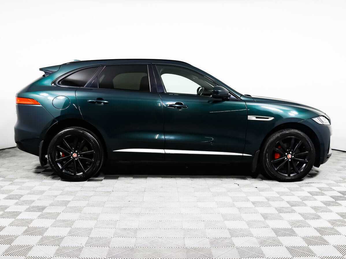 Jaguar F-Pace с пробегом — 2017 год. Фото: #3