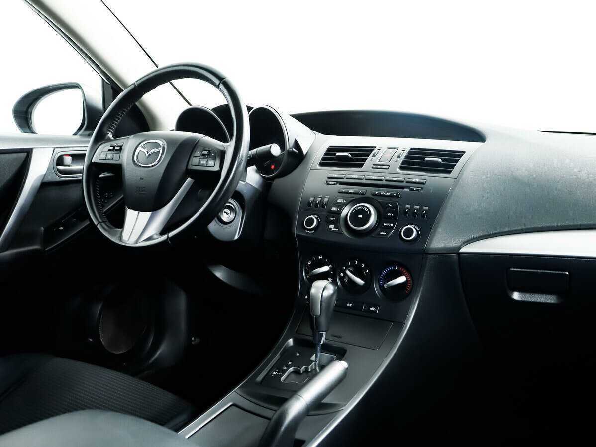 Mazda 3 с пробегом — 2012 год. Фото: #8