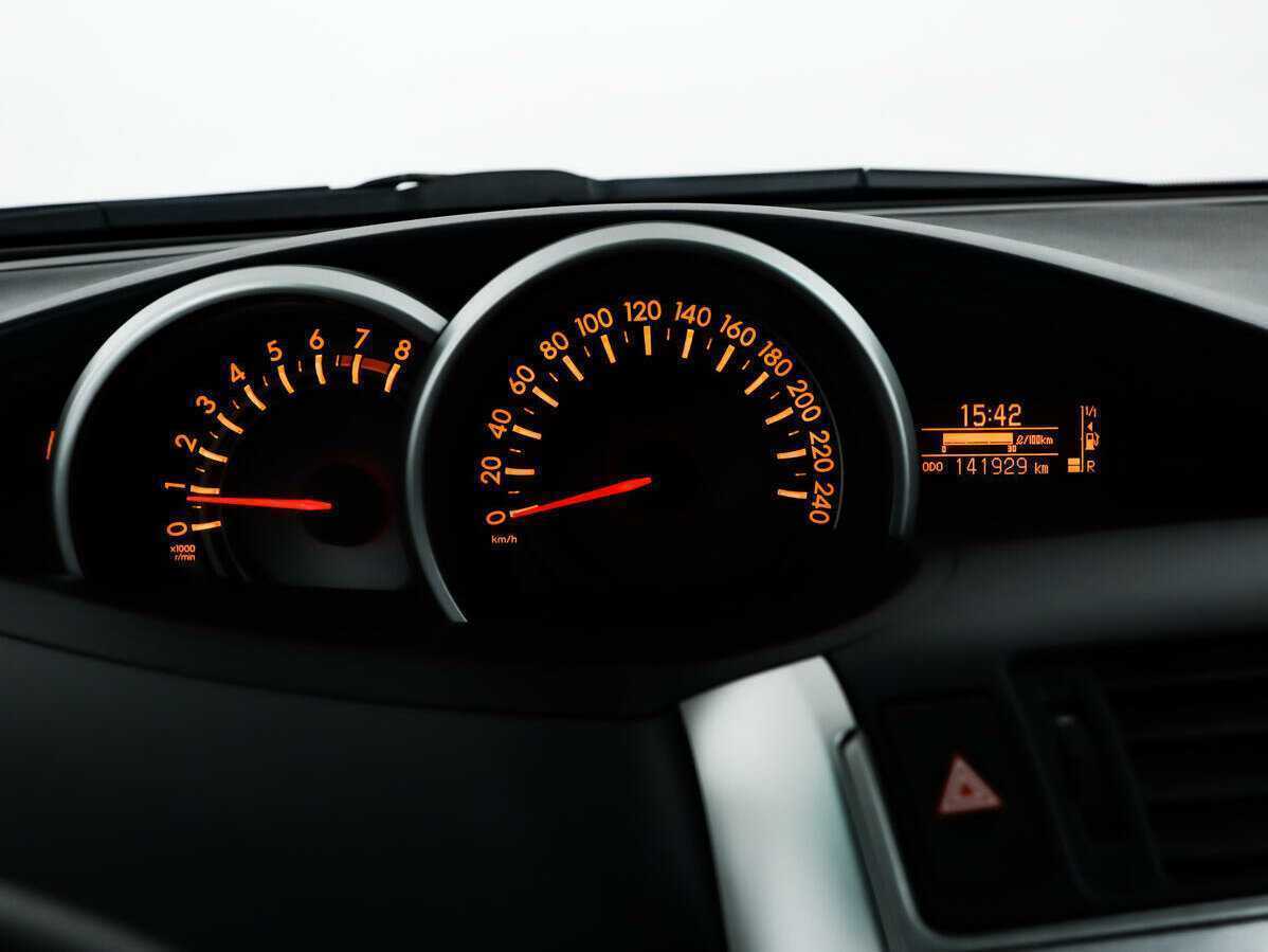 Toyota Verso с пробегом — 2010 год. Фото: #9