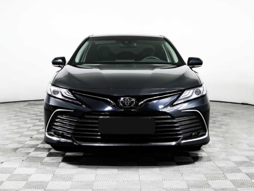 Toyota Camry с пробегом — 2022 год. Фото: #1