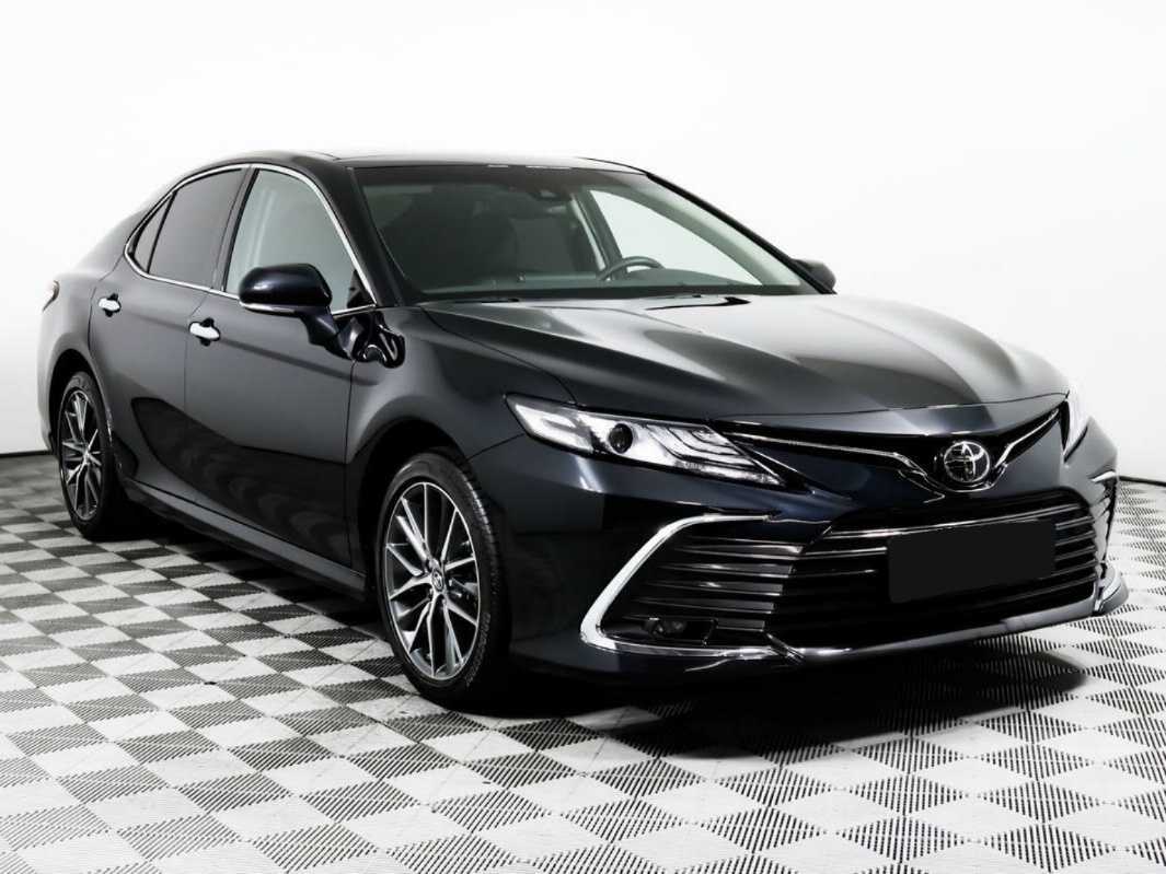 Toyota Camry с пробегом — 2022 год. Фото: #2