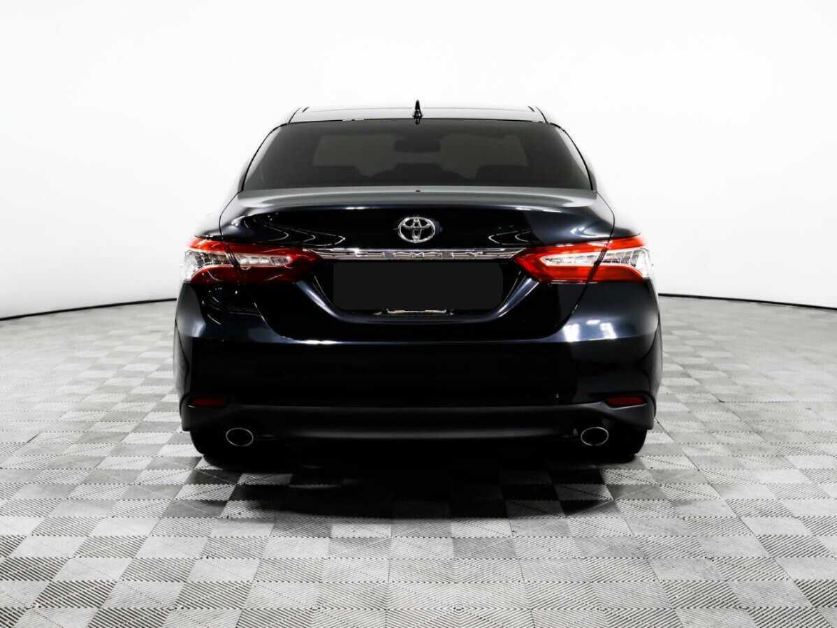 Toyota Camry с пробегом — 2022 год. Фото: #5