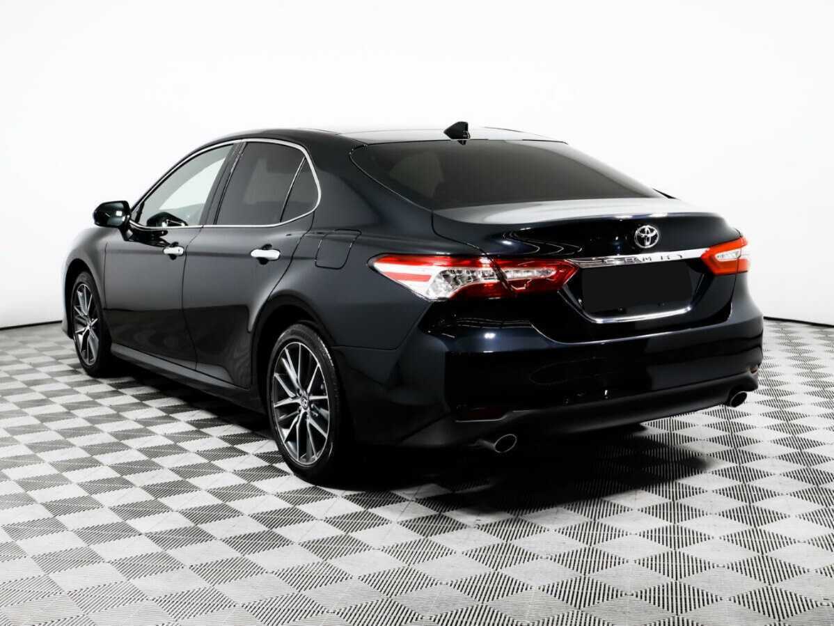 Toyota Camry с пробегом — 2022 год. Фото: #6