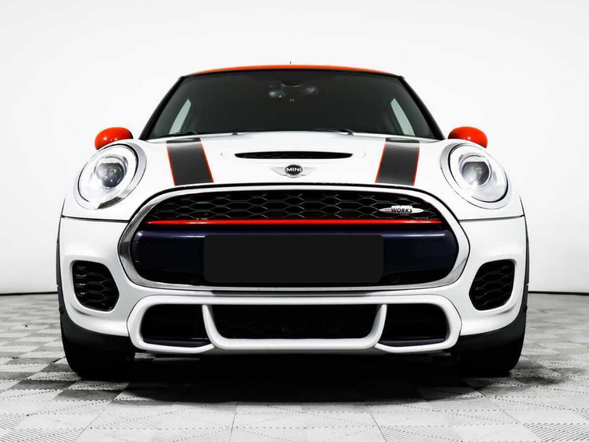 Mini Hatch с пробегом — 2017 год. Фото: #1