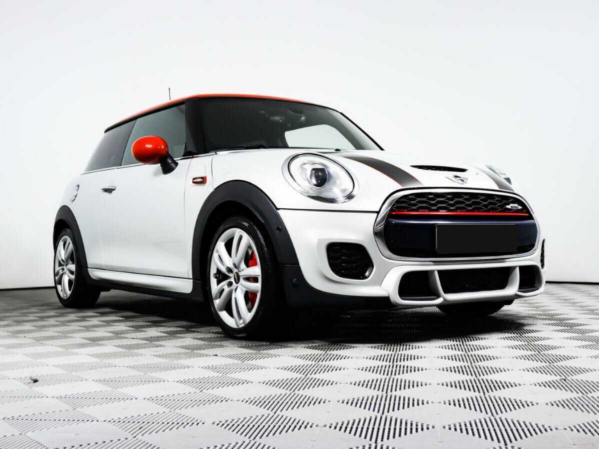 Mini Hatch с пробегом — 2017 год. Фото: #2