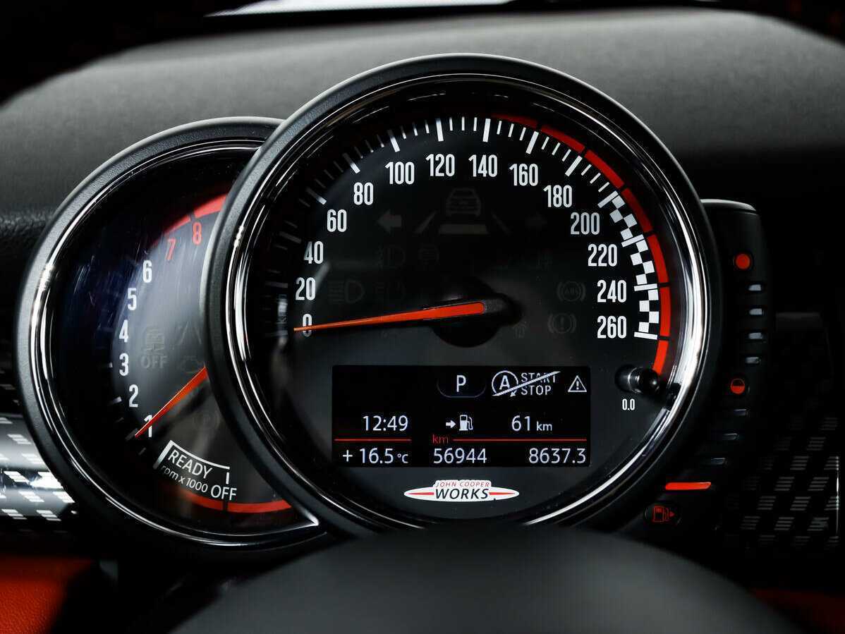 Mini Hatch с пробегом — 2017 год. Фото: #9