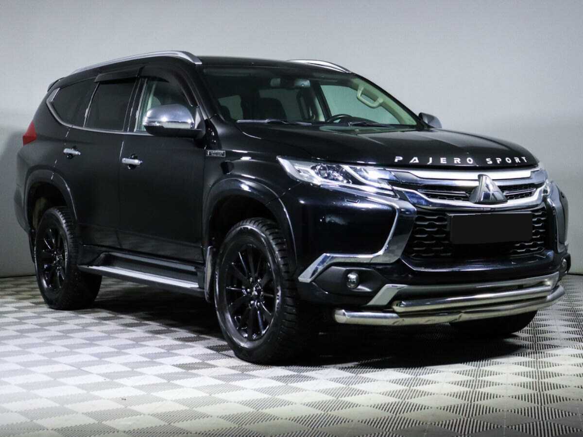 Mitsubishi Pajero Sport с пробегом — 2019 год. Фото: #2