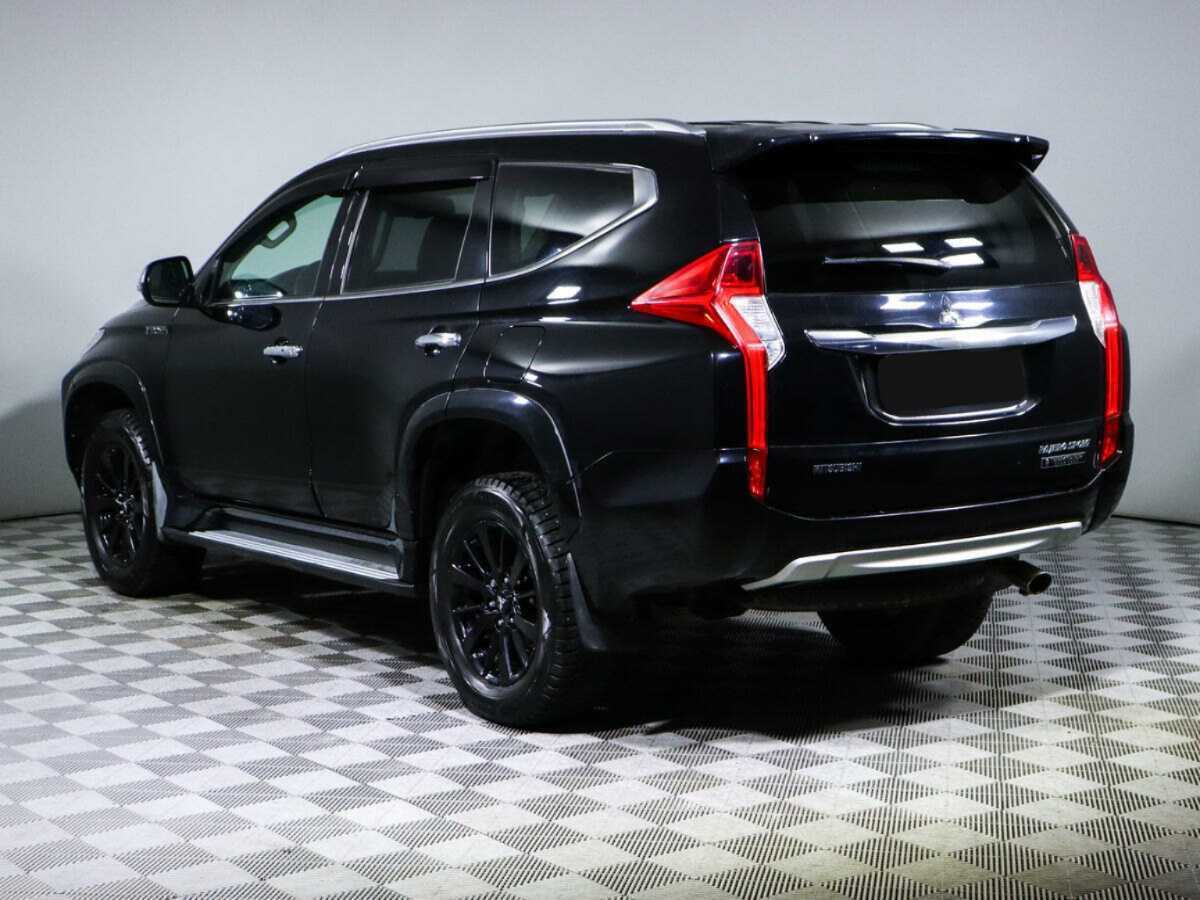 Mitsubishi Pajero Sport с пробегом — 2019 год. Фото: #6