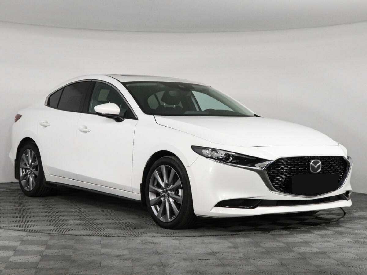 Mazda 3 с пробегом — 2022 год. Фото: #2